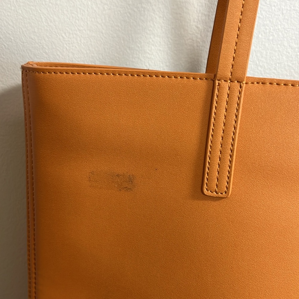 Mark & Graham Fillmore Vegan Leather Zipper Top Tote Bag - Picture 5 of 6